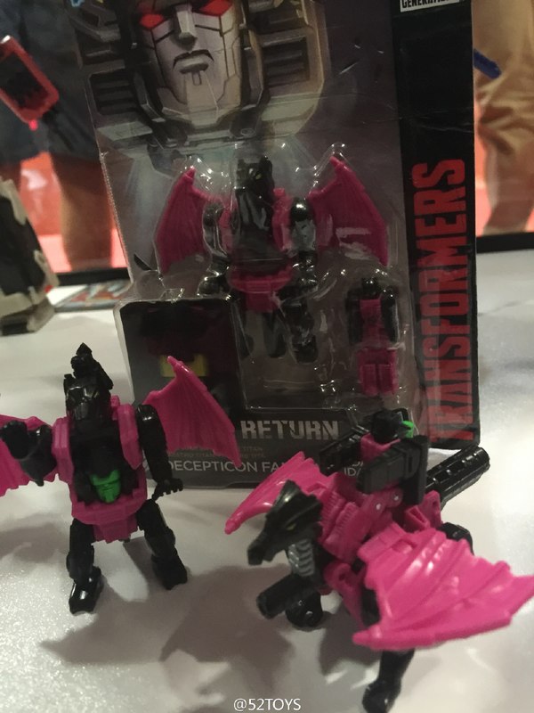 Cybertron Con 2016   Generations Product Presentation Images   Voyager Optimus, Deluxe Hot Rod, Kickback, More!  (5 of 13)